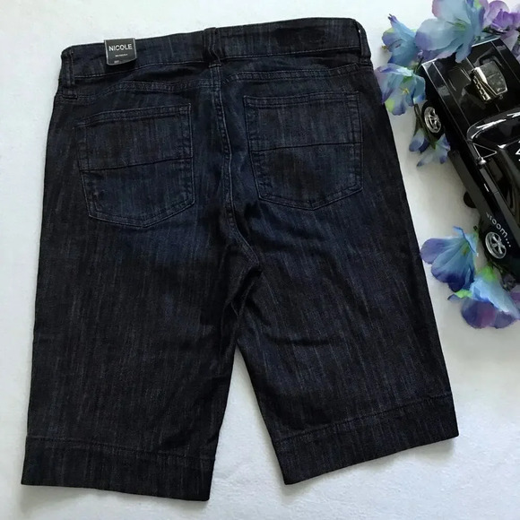 Kut from the Kloth NWT Dark Wash Nicole Bermuda Shorts Women 4 - Picture 6 of 11